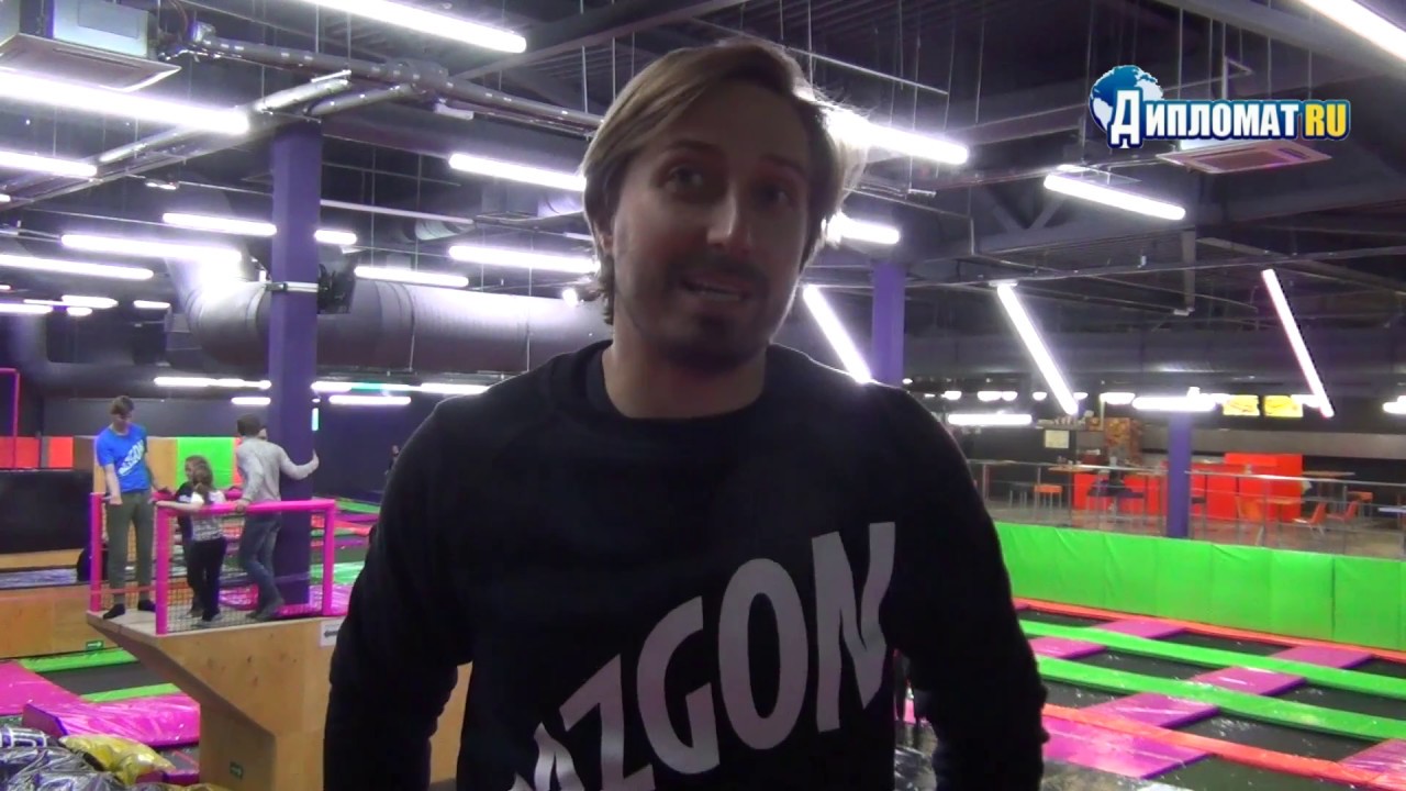 В Петербурге открылся батутный СуперПарк RAZGON