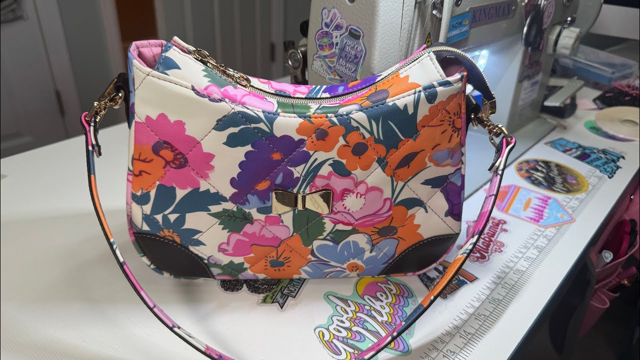 No longer live: Sewing the AnnaBelle Shoulder Bag for Ohio Swag Dash!  Come keep me company!