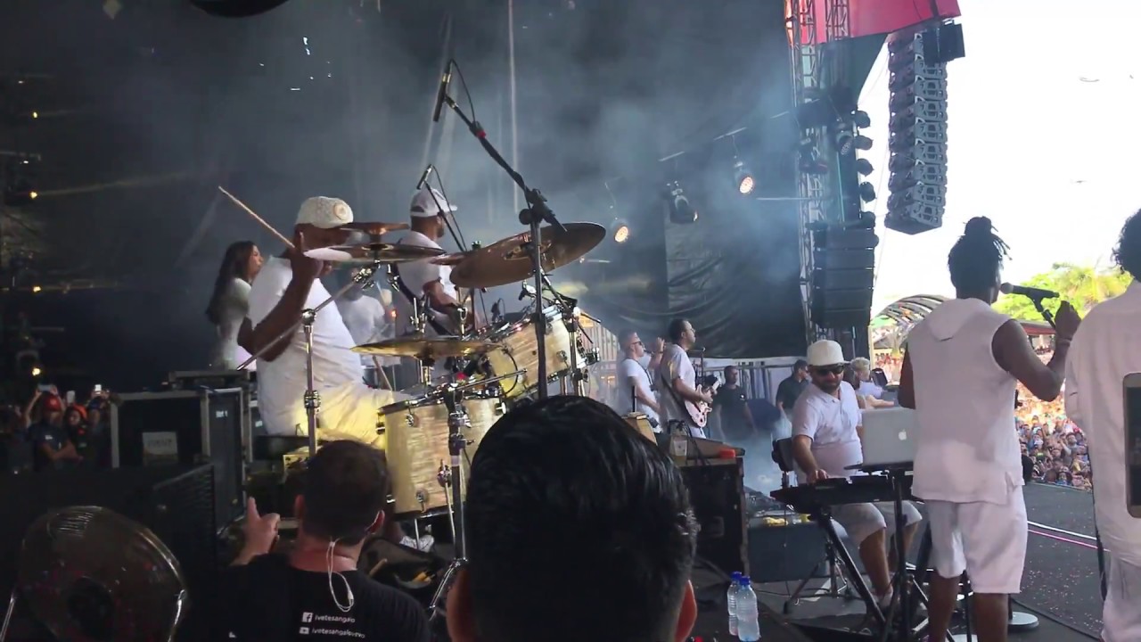 Banda de Ivete Sangalo Destruindo Tudo!