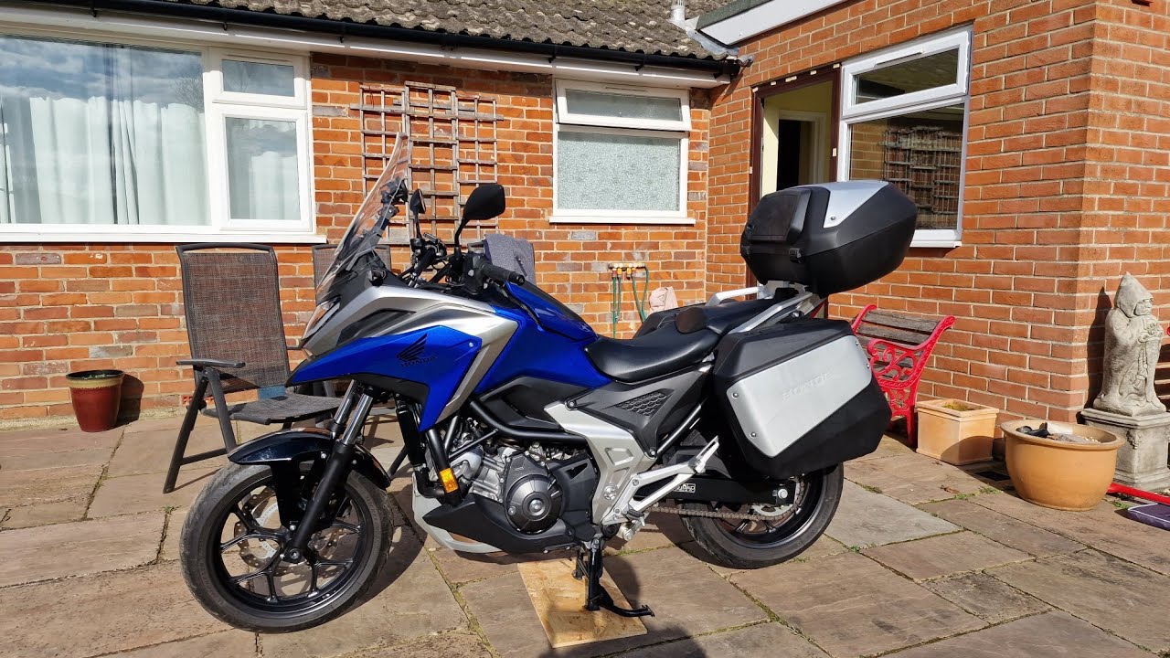 Honda NC750X 2021 OEM Luggage Installation.