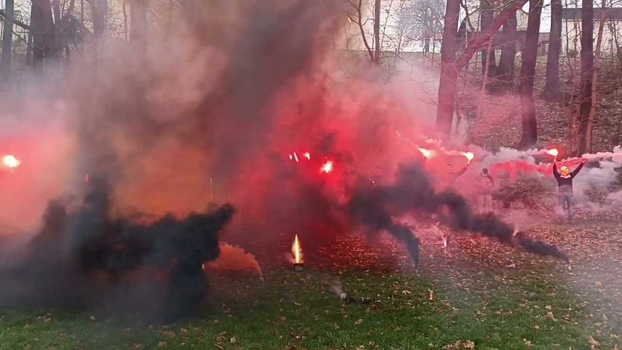 Sylvester Derby, SpVgg Heinsdorfergrund vs. Reichenbacher FC, 31. Dezember 2023, Pyro, Pyro, Pyro