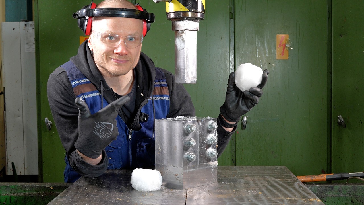 Crushing Snow Into Solid Ice With a Hydraulic Press