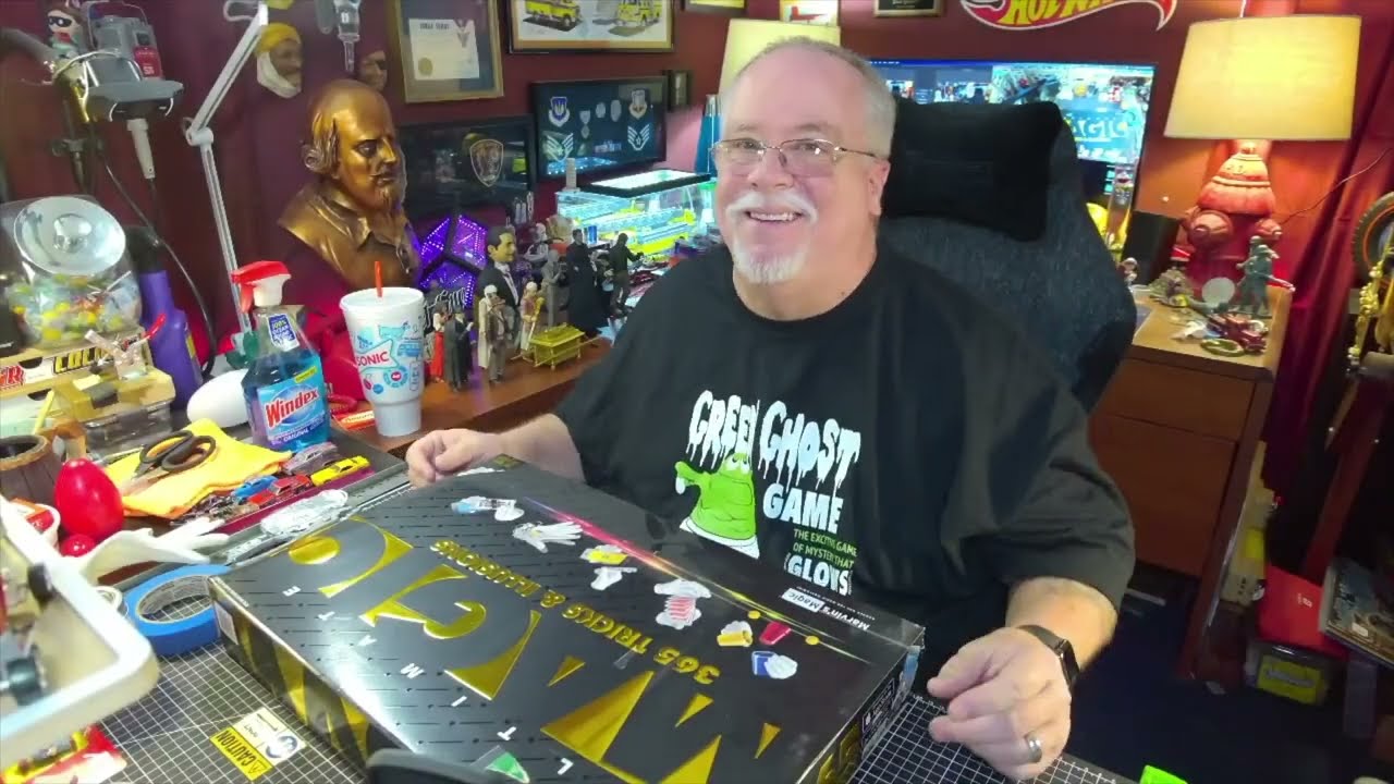 Marvin's Magic set from Costco - Unboxing and First Look