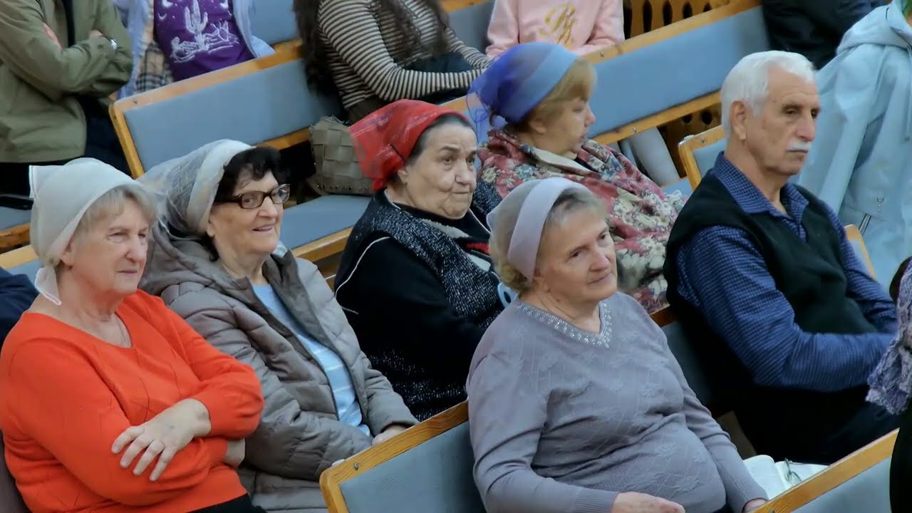 брат Александр