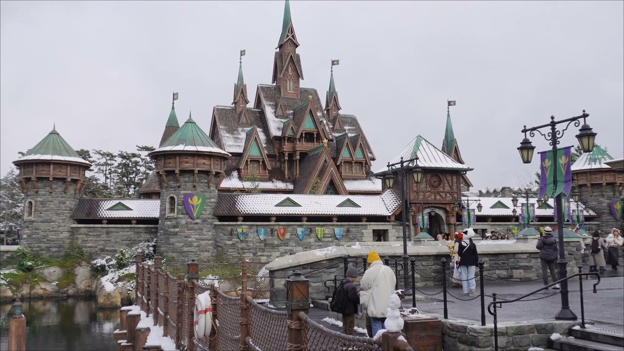 アレンデール城前 雪❄ver. ファンタジースプリングス