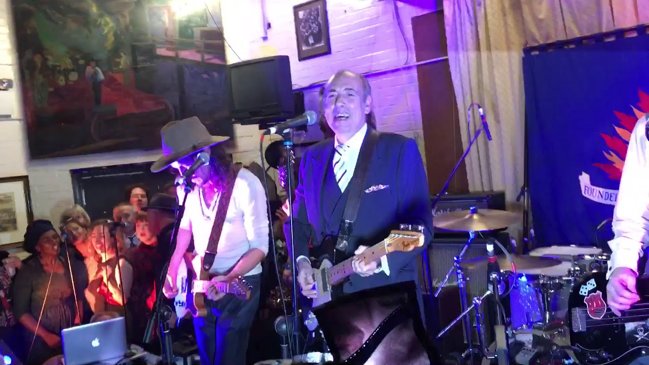 Mick Jones with The Rotten Hill Gang and The Portobello Live Choir - Train in Vain - 11/11/207