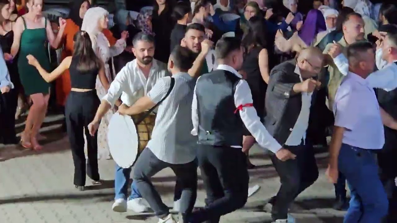 Gölhisar elmalıyurt gençleri…