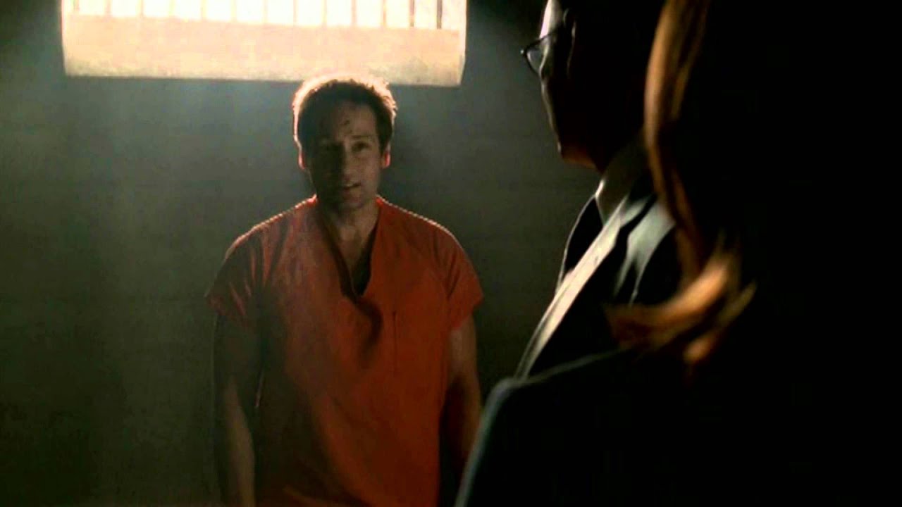 The Truth: Mulder and Scully kiss