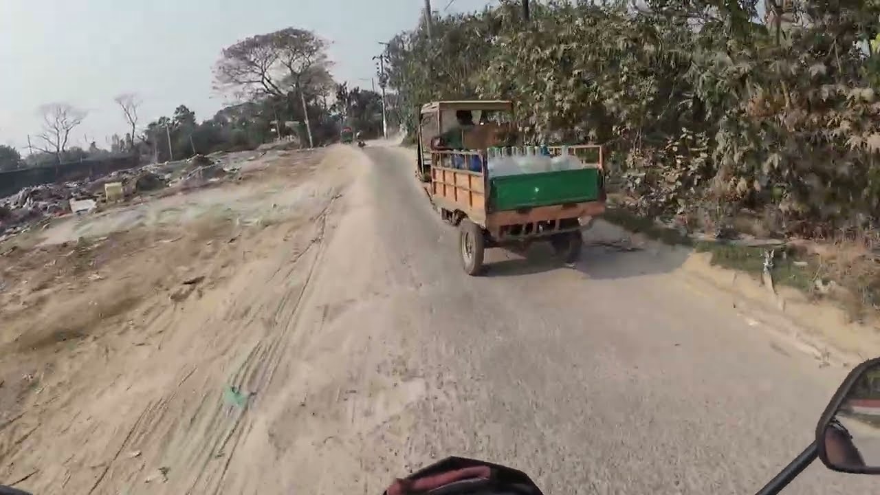 চোখের ভাষা বোঝাটা খুব গুরুত্বপূর্ণ || Moto vlog || Bangladesh || Mahi