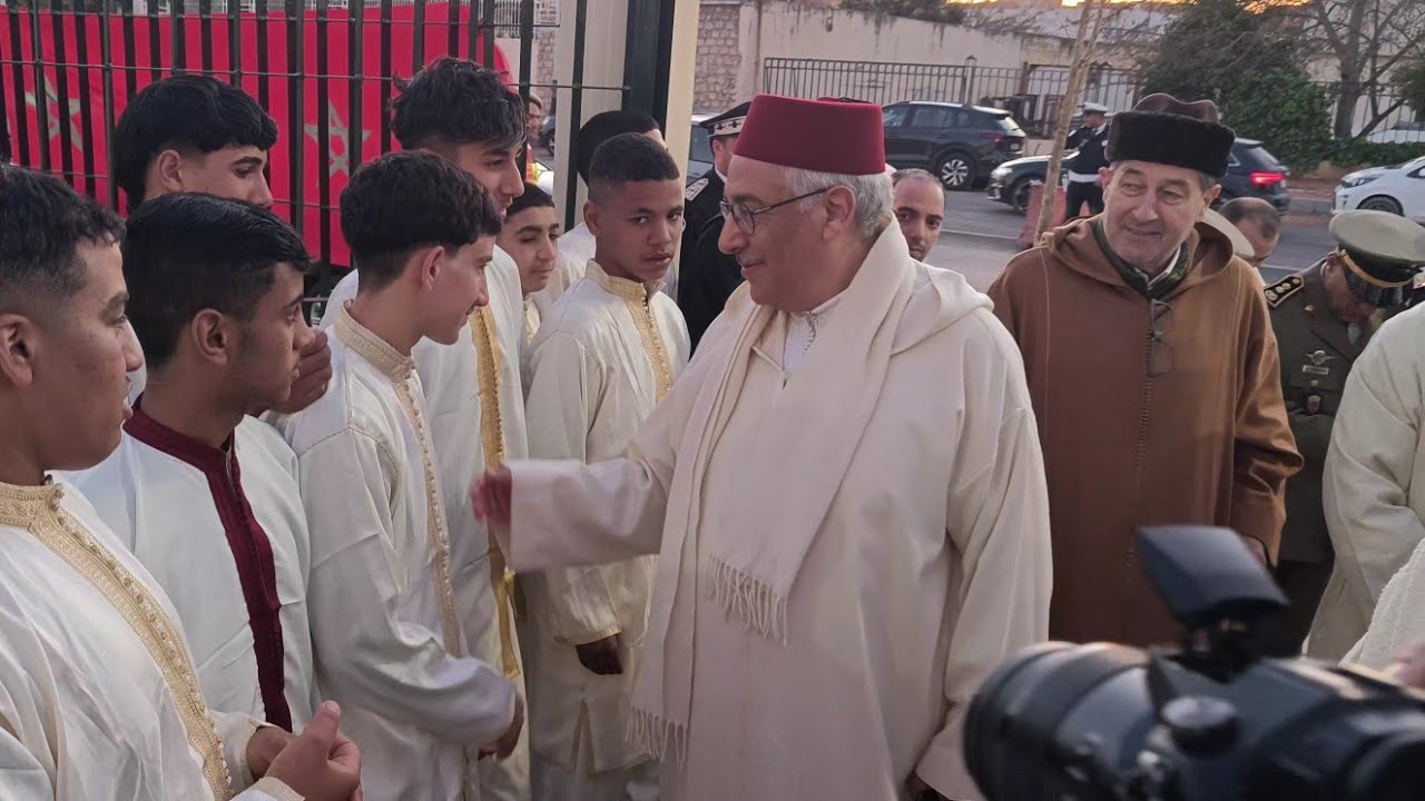 عامل صاحب الجلالة نصره الله تراس حفل الافطار لمشاركة اطفال مركز الطفولة بمناسبة ليلة القدر المباركة