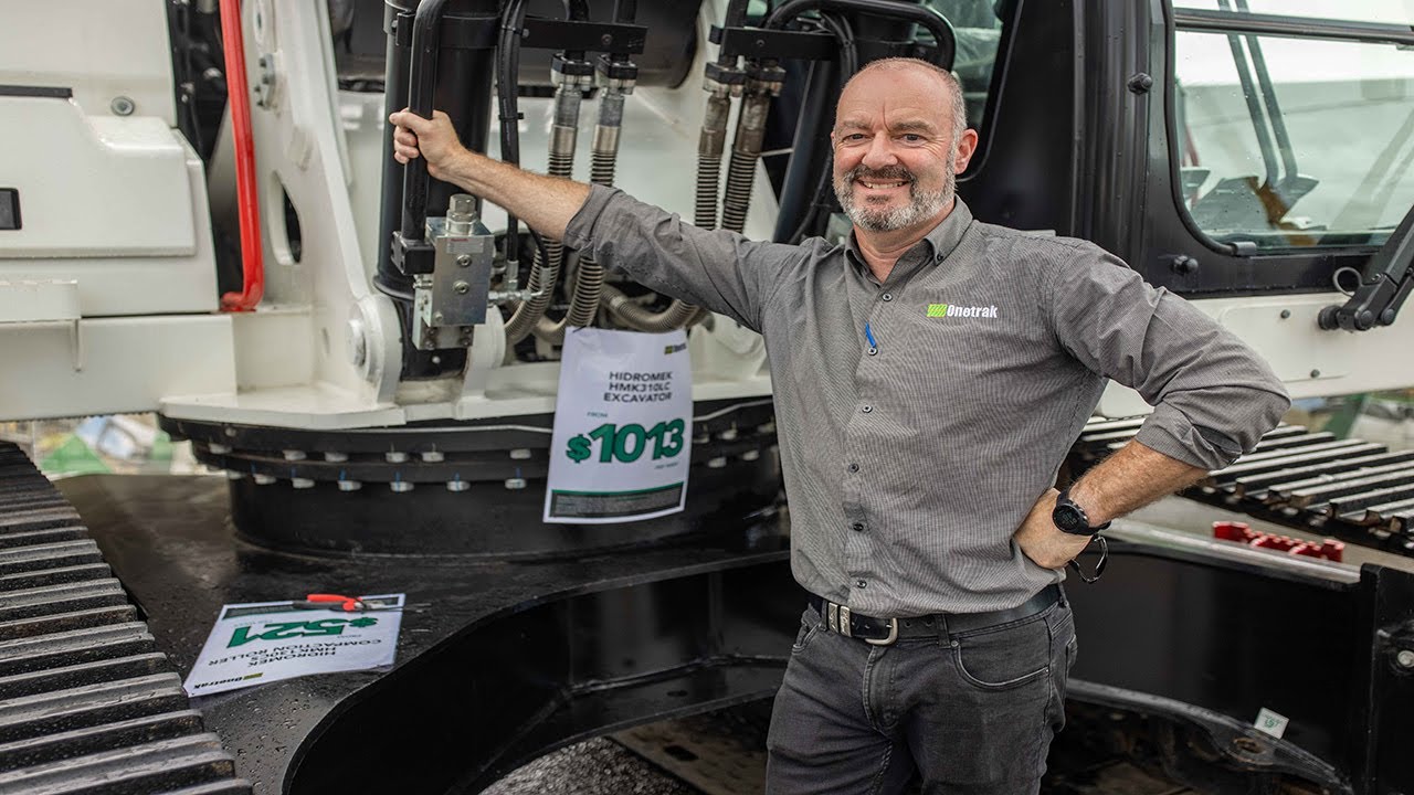 Machine walk-around of the new Hidromek HMK310LC excavator with David Hazell of Onetrak.