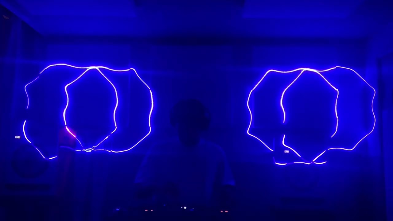Drum & Bass Mix by Blackmonkey in Room 18