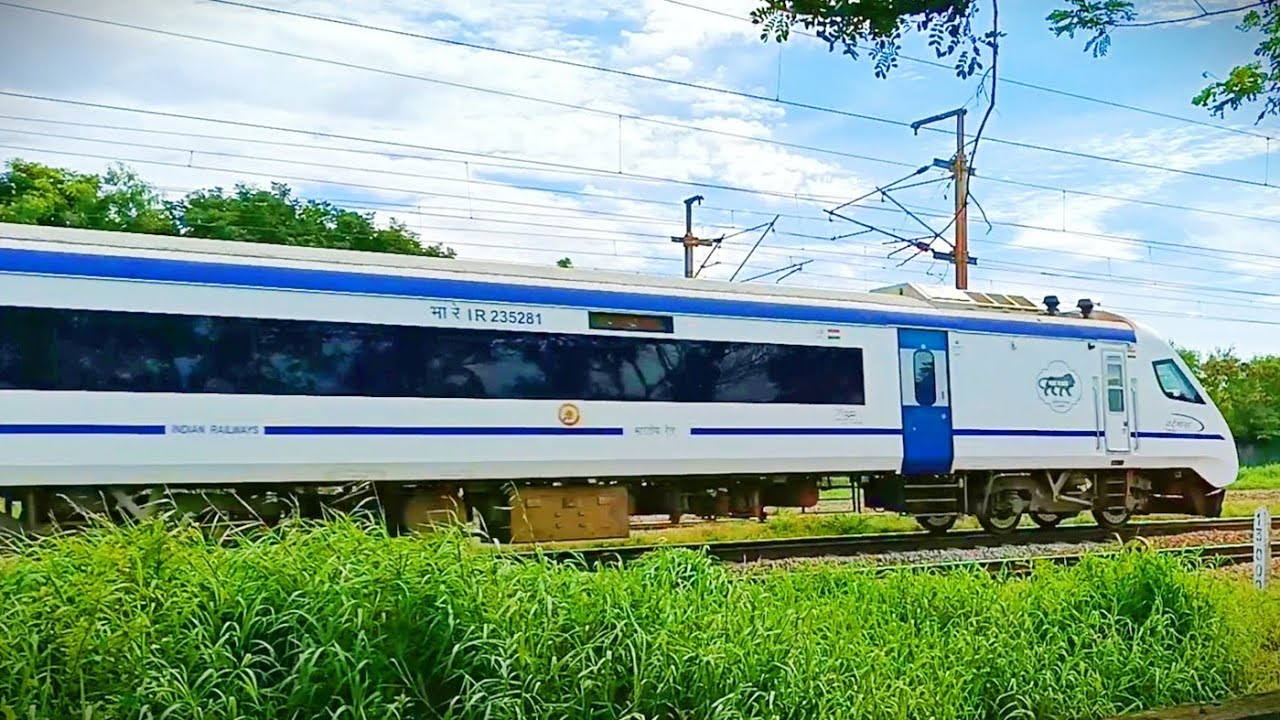 September month end trainspotting session 2023|Under 5 minute compilation of Indian Trains!