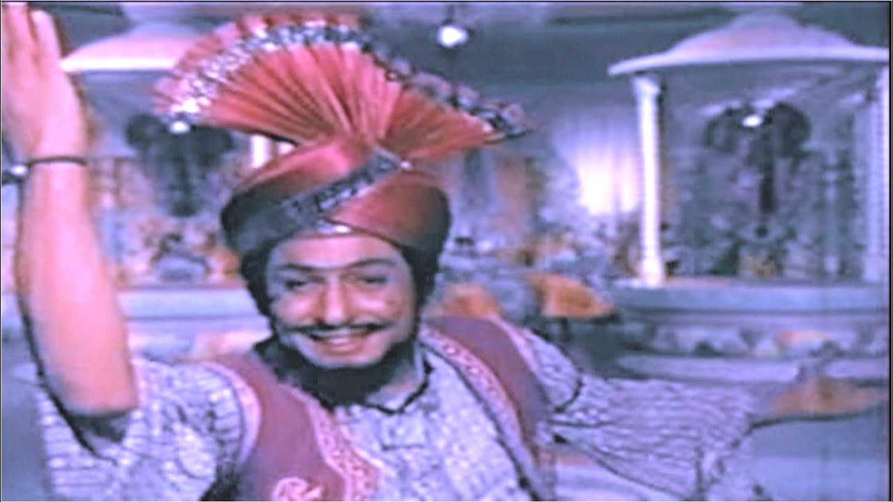 Sirithu Vaazha Vendum &ndash; Ulagam Enum Naadaga Medayil &ndash; EDITED &ndash;உலகமெனும் நாடக மேடையில் நானொரு நடிகன்