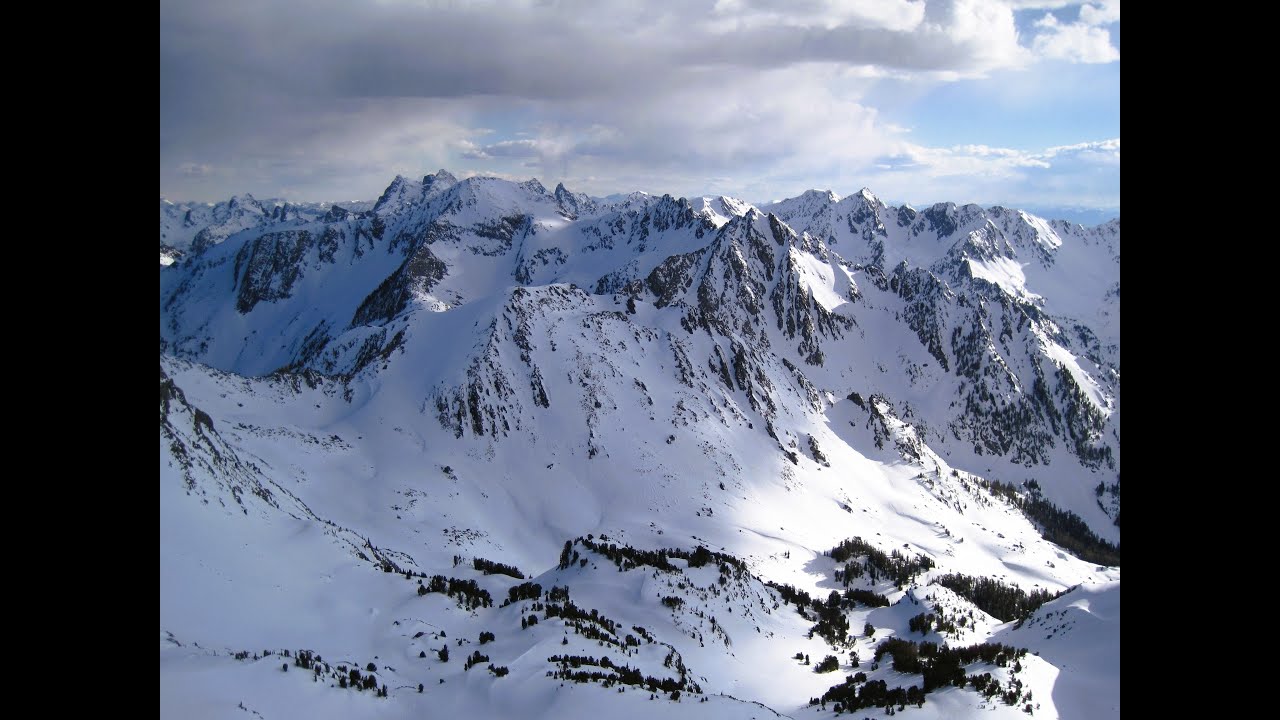 The Montana High Route - Ski traversing the Beartooth Mountains