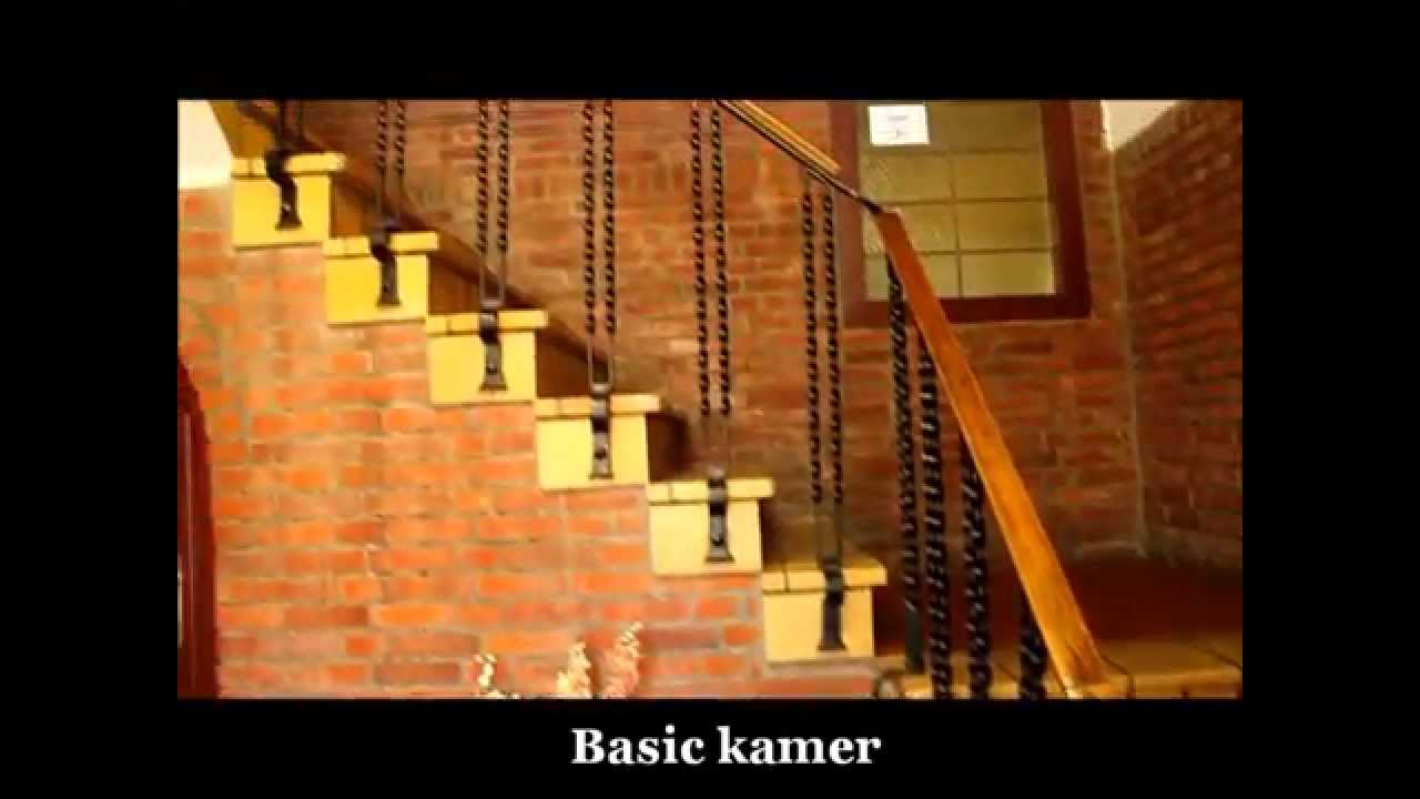 De Volksabdij & Restaurant De Blauwe Pauw