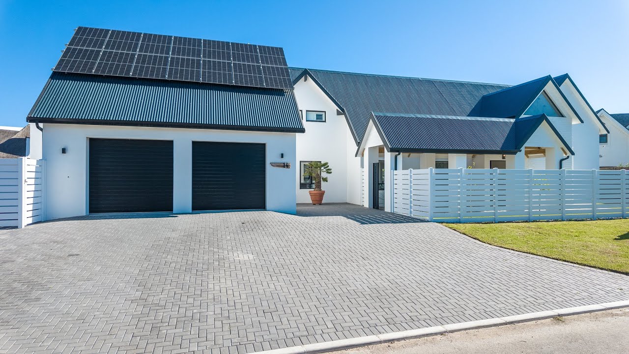 6 Bedroom For Sale | St Francis Bay Canals
