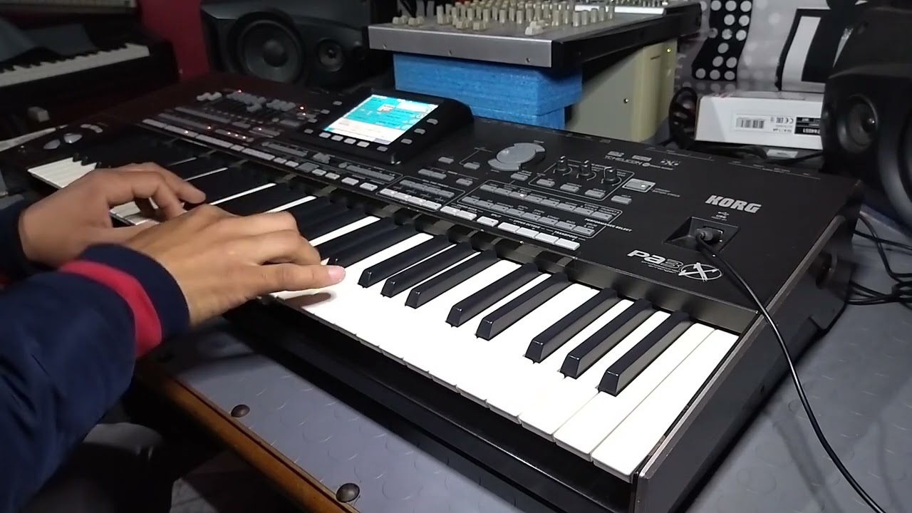 نعيمة دزيرية - يا المقنين الزين. Naima Dziria cover by Djilali Pianiste.