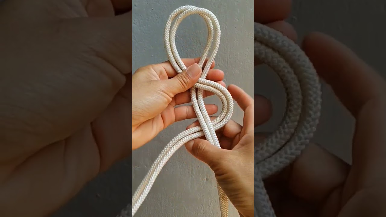 Tie Bunny Ears Knot. #knot #bowline #yearofyou