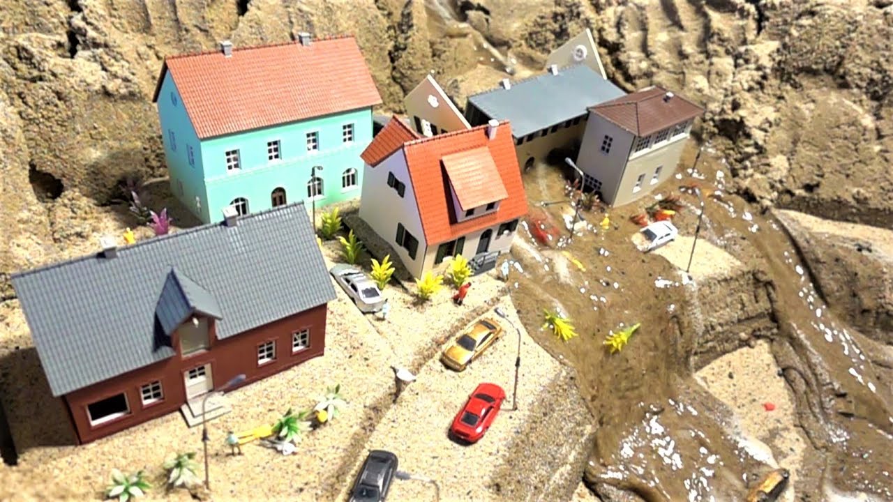 Dam Failure VS Diorama - Model Town Collapse