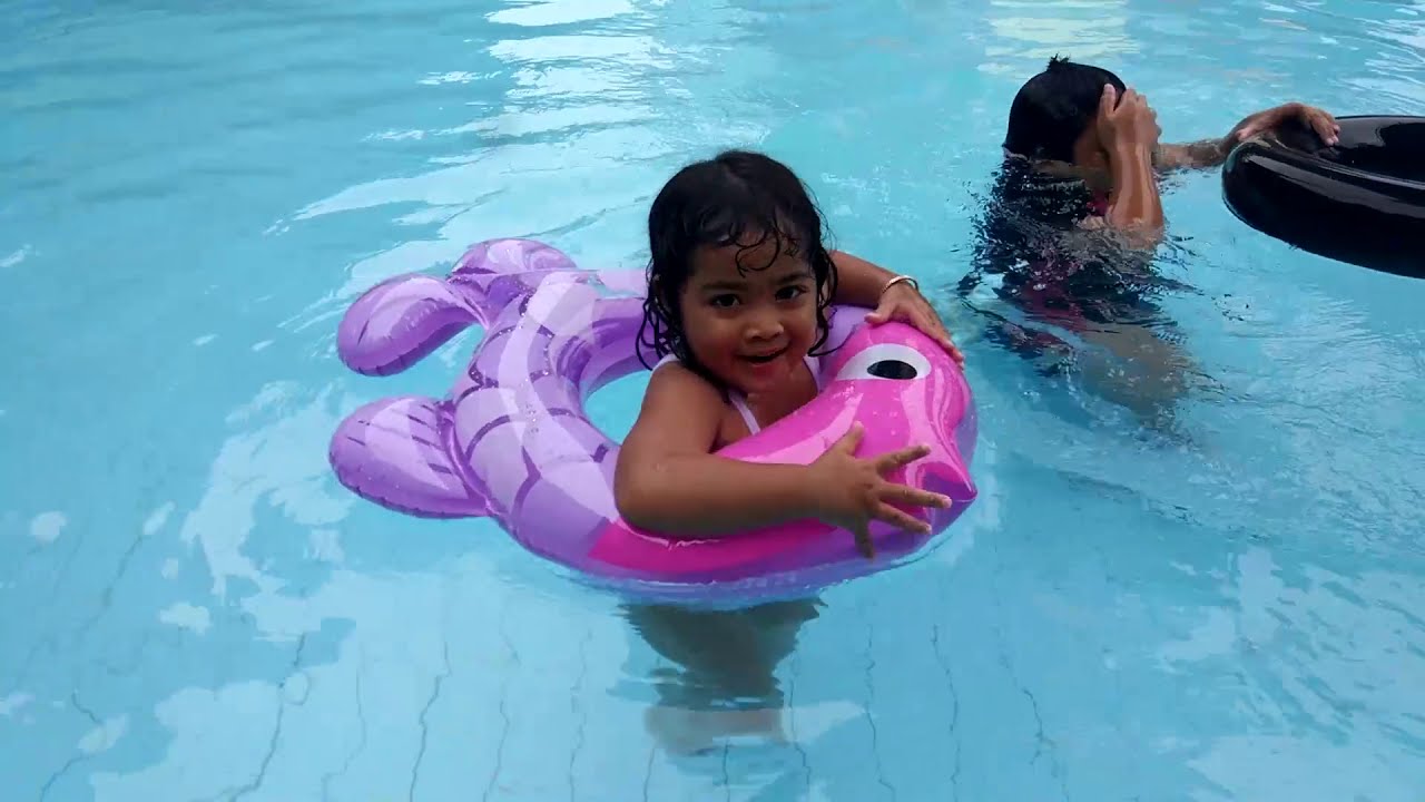 Bermain Air Dan Belajar berenang di Kolam Renang Anak | waterpark kenjeran