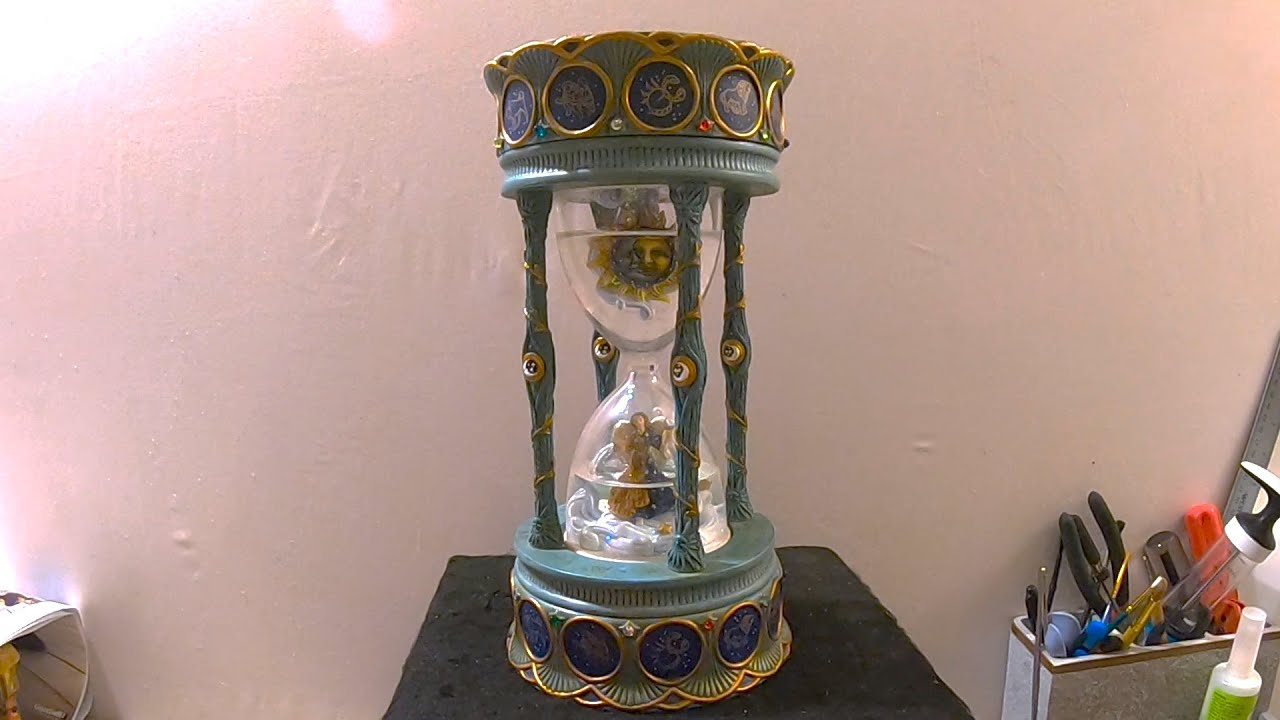 Ep. 215 - New Snow Globes - 5/27/2023 - Thrift Store Finds; San Fran Music Box Co., Disney, and more
