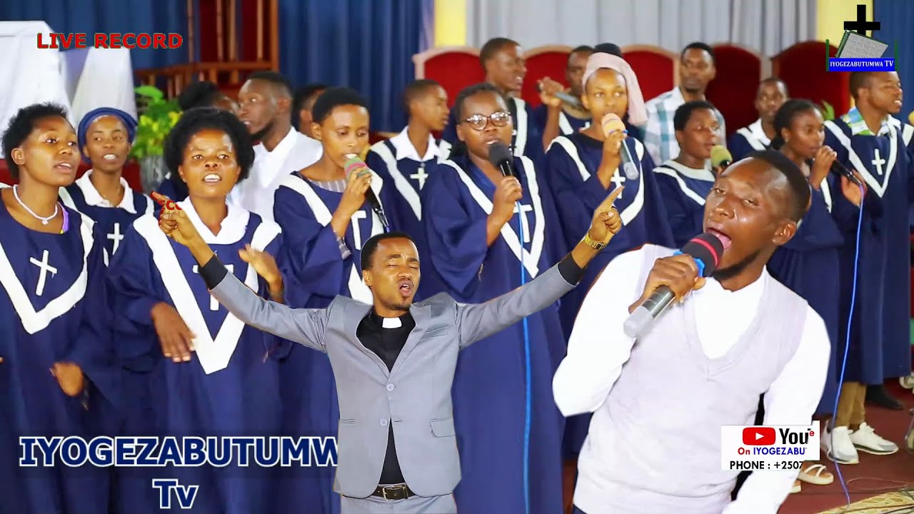 EWITEKA NIWE MUNGERI by NARADA CHOIR YA EAR D.CYANGUGU.MURI CATHEDRAL ( LIVE PARFORMENCE )