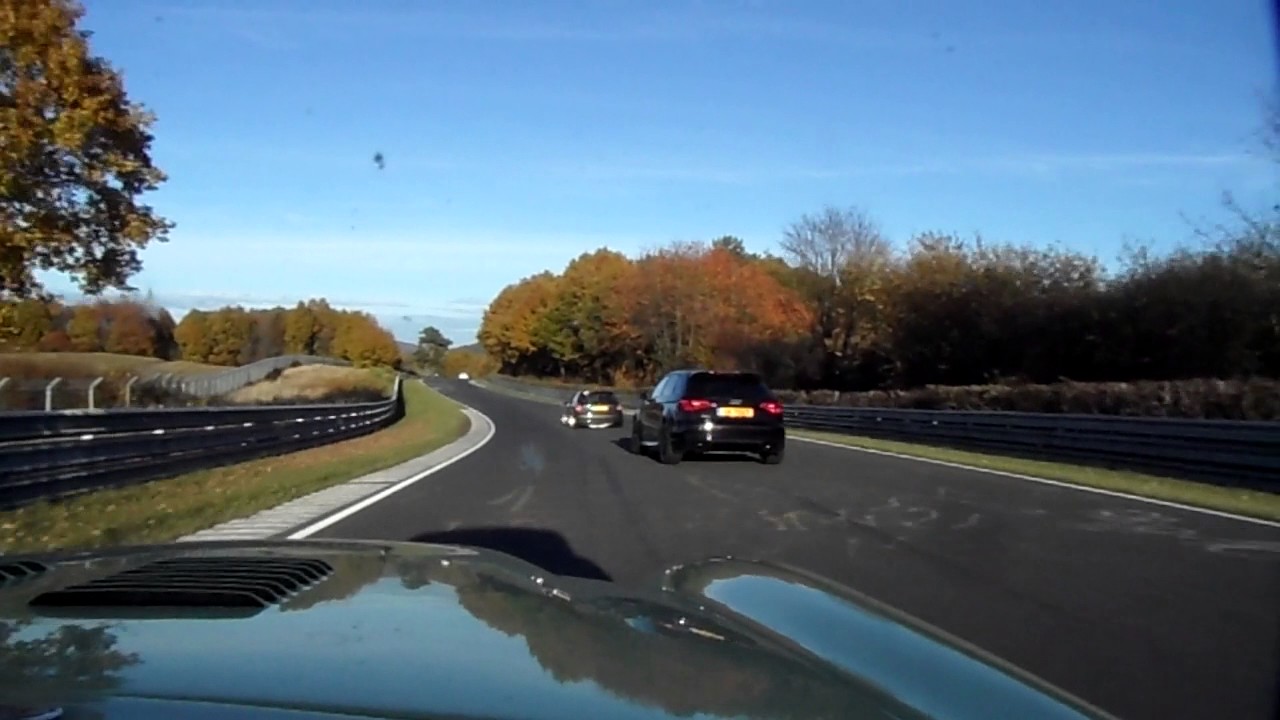nordschleife 30-10-2016 driving my 50 years old MG between the modern cars