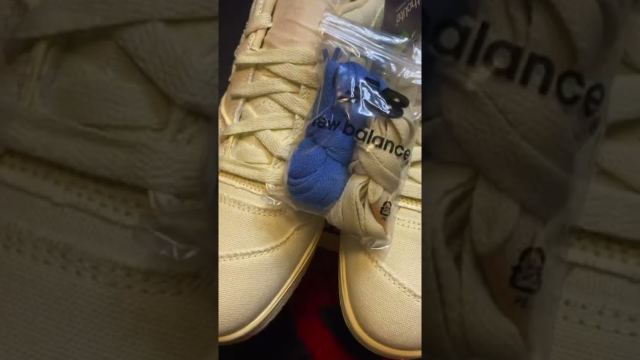 Are you feeling the new Joe Fresh Goods New Balance 550? 