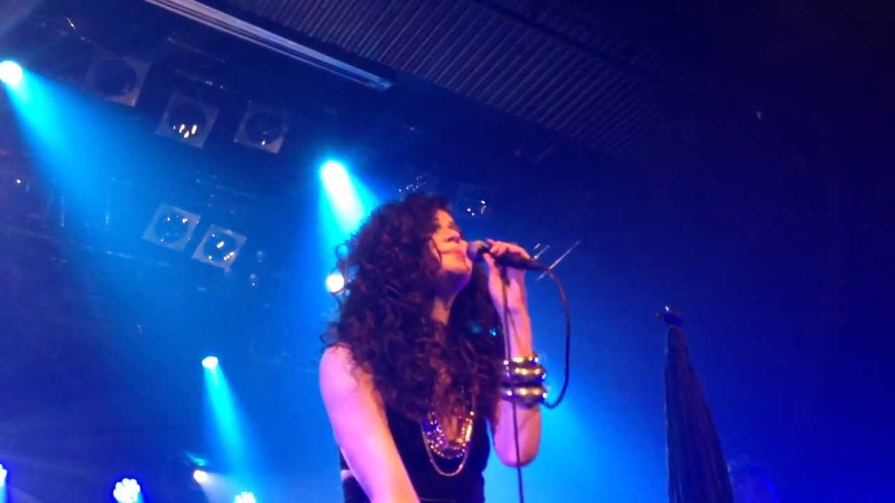 Jenni Vartiainen - Kaukaa