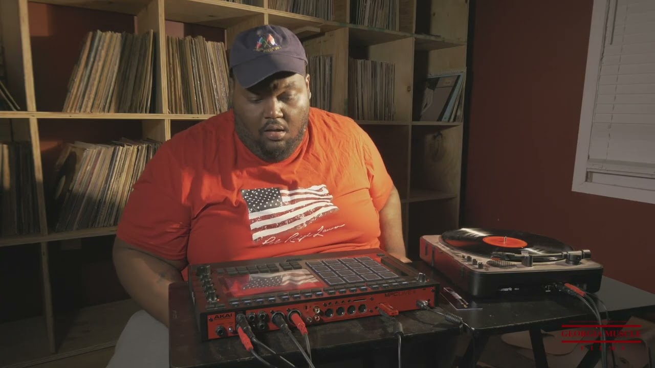 Перелистываем винил на MPC Live 3 | Сэмплируем старые пластинки в безумный бит. Полная бит-систем...