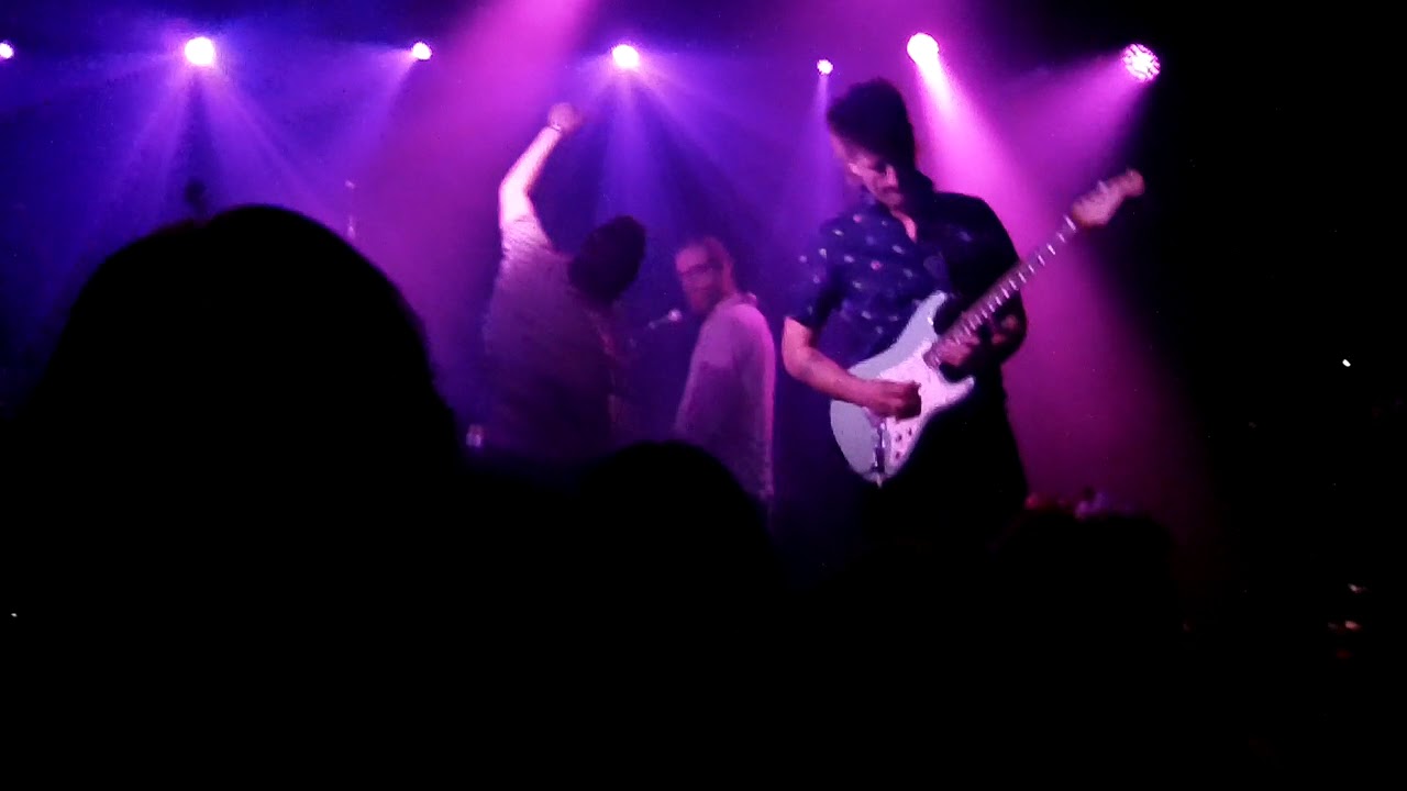 Pink Ocean live The Voidz