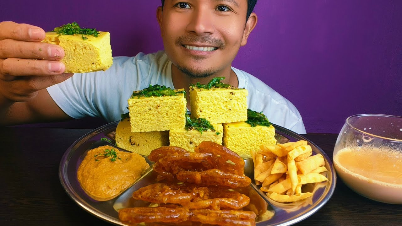 Eating Homemade Khaman Dhokla | Gud ki Jalebi | Chai aur Chota Namki | Chutney |Dhokla 