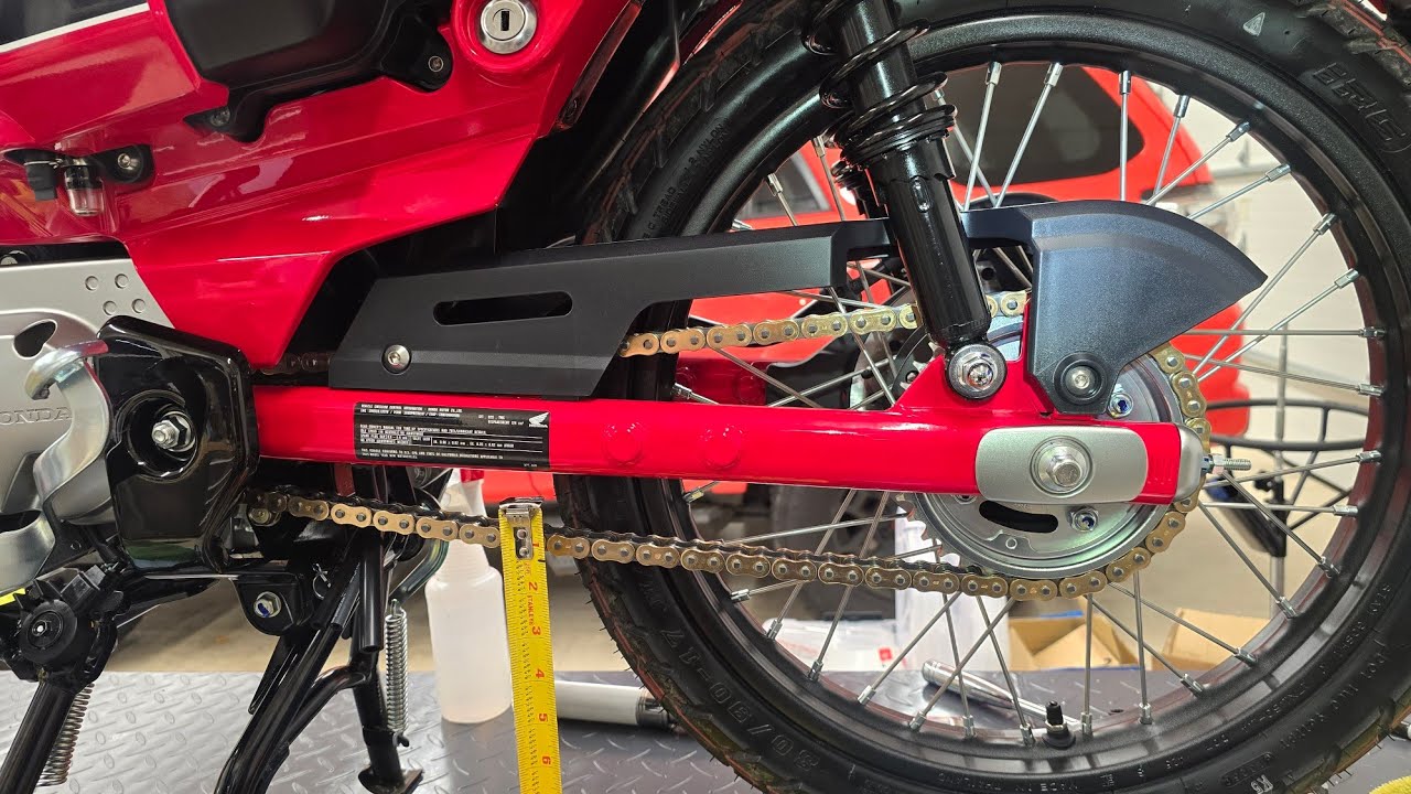 Honda 125 Trail 2025 года / Процедура регулировки цепи согласно руководству Honda / Быстро и просто!