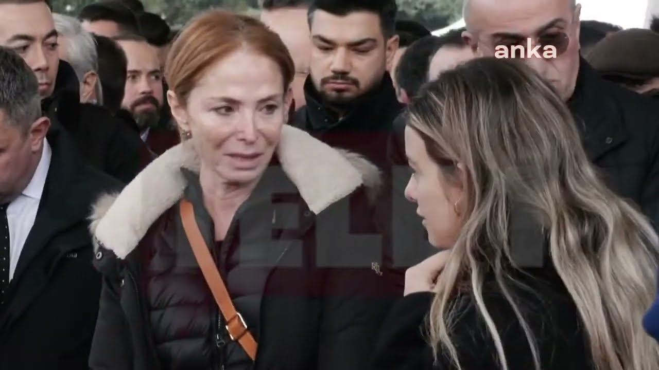 Fenerbahçe sporcusu Vedia Nil Apak ve annesi Ferda Apak için cenaze töreni düzenlendi!