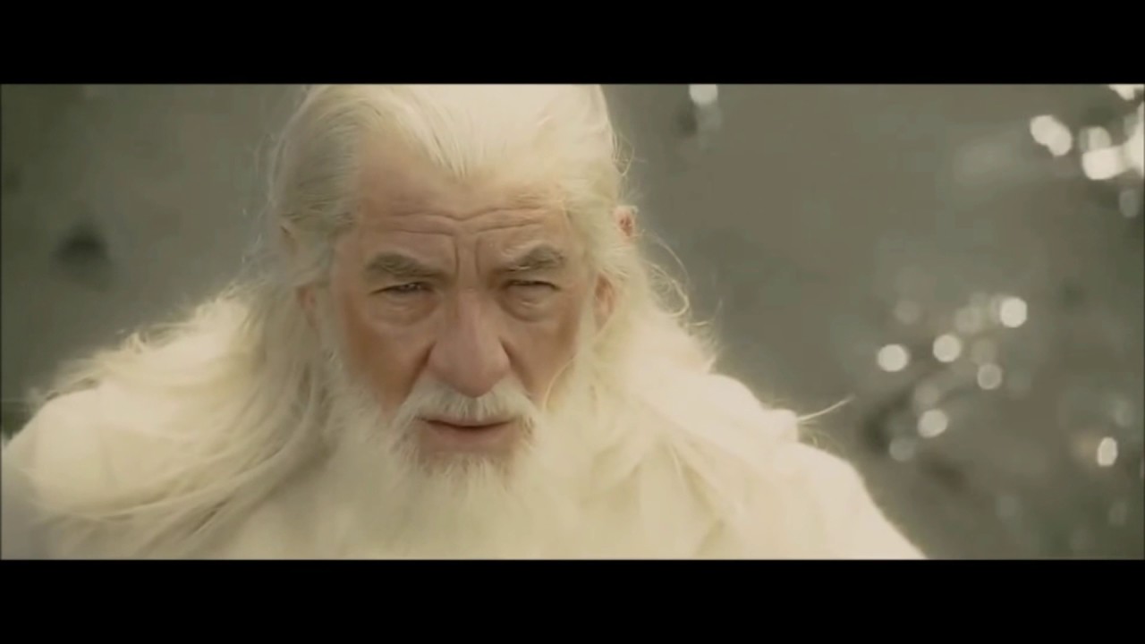 saruman kills gandalf (LOTR)