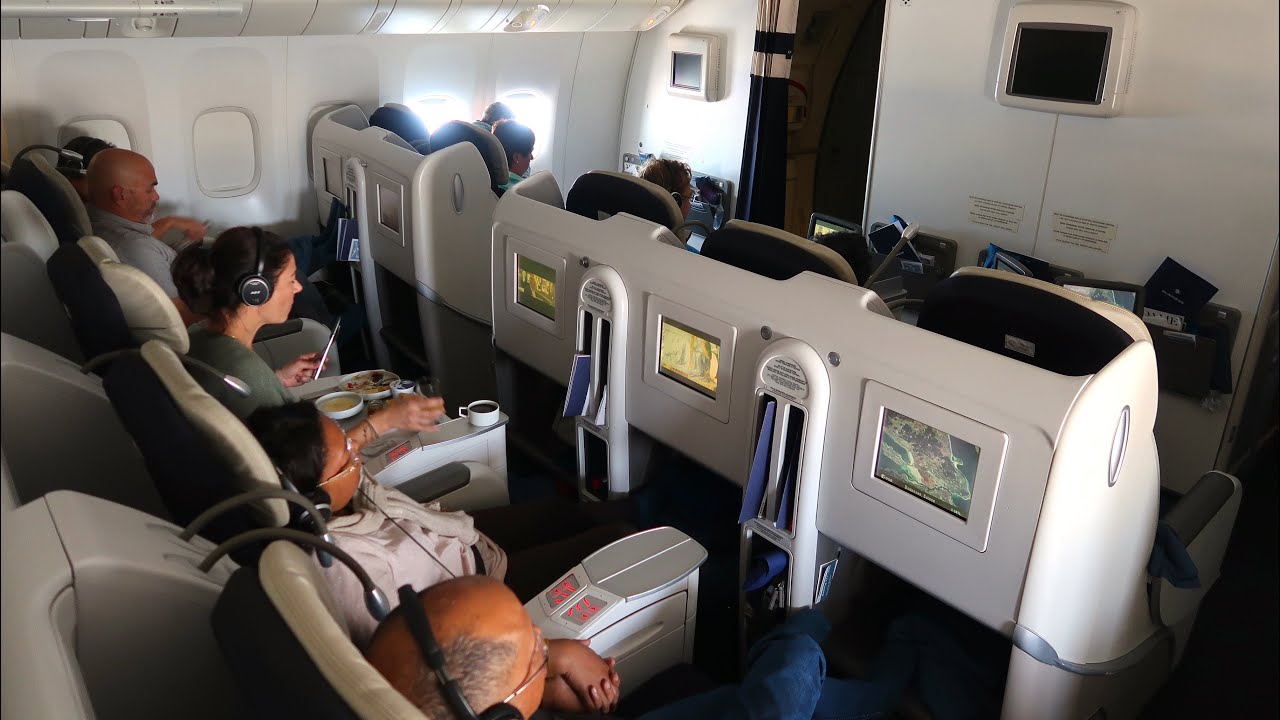 Air France Boeing 777 Business Class from Madagascar to Paris