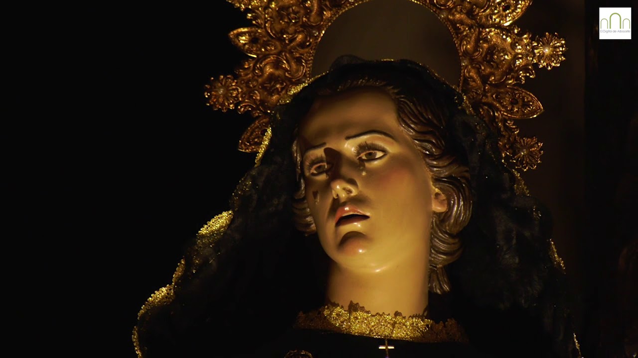 Solemnidad en la procesión del Santo Entierro de Albacete