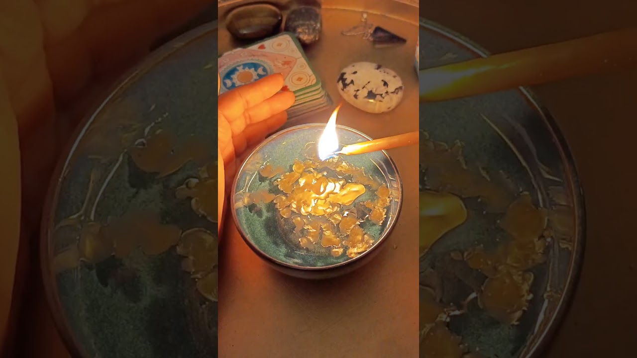 Экстрасенсорное чтение с помощью восковых свечей в новолуние ✨💫🕯️💰💲☘️💐