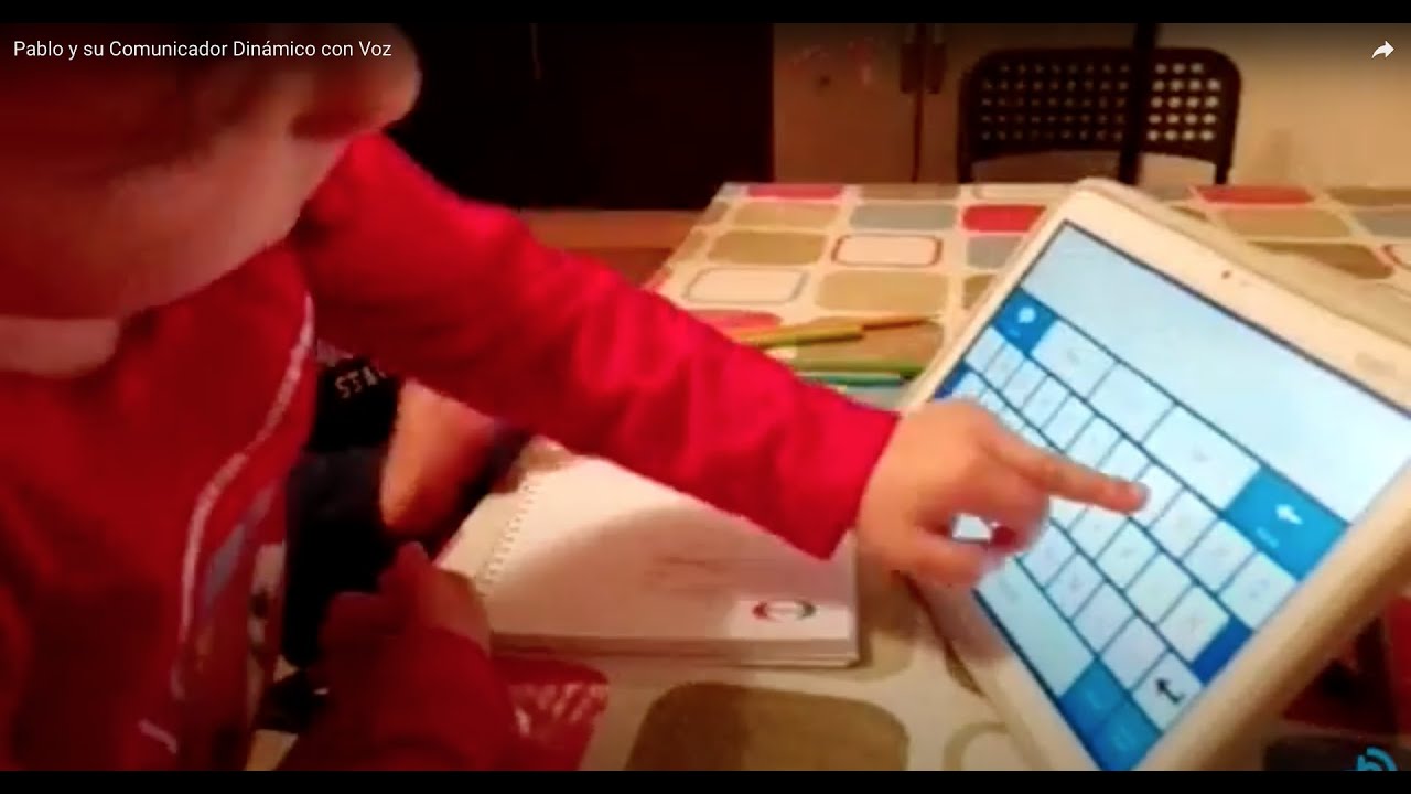 Pablo y su Comunicador Dinámico con Voz