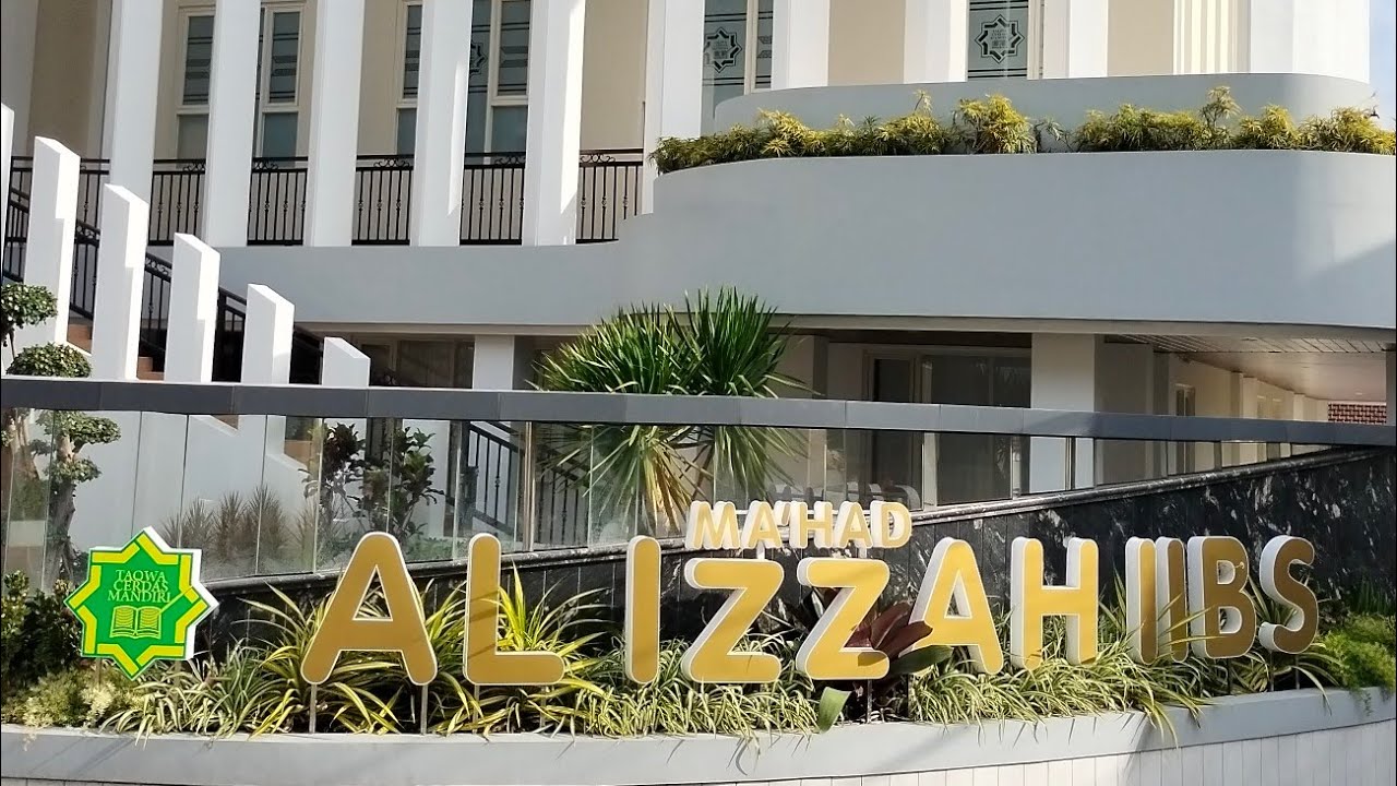 Al Izzah International Islamic Boarding School | Short Profile | Batu | Malang