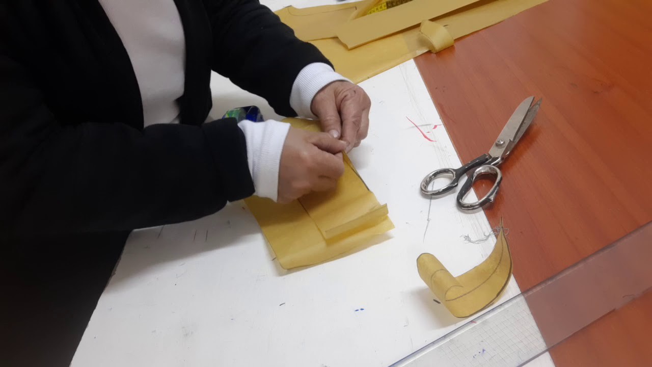 فستان زفاف ابيض
