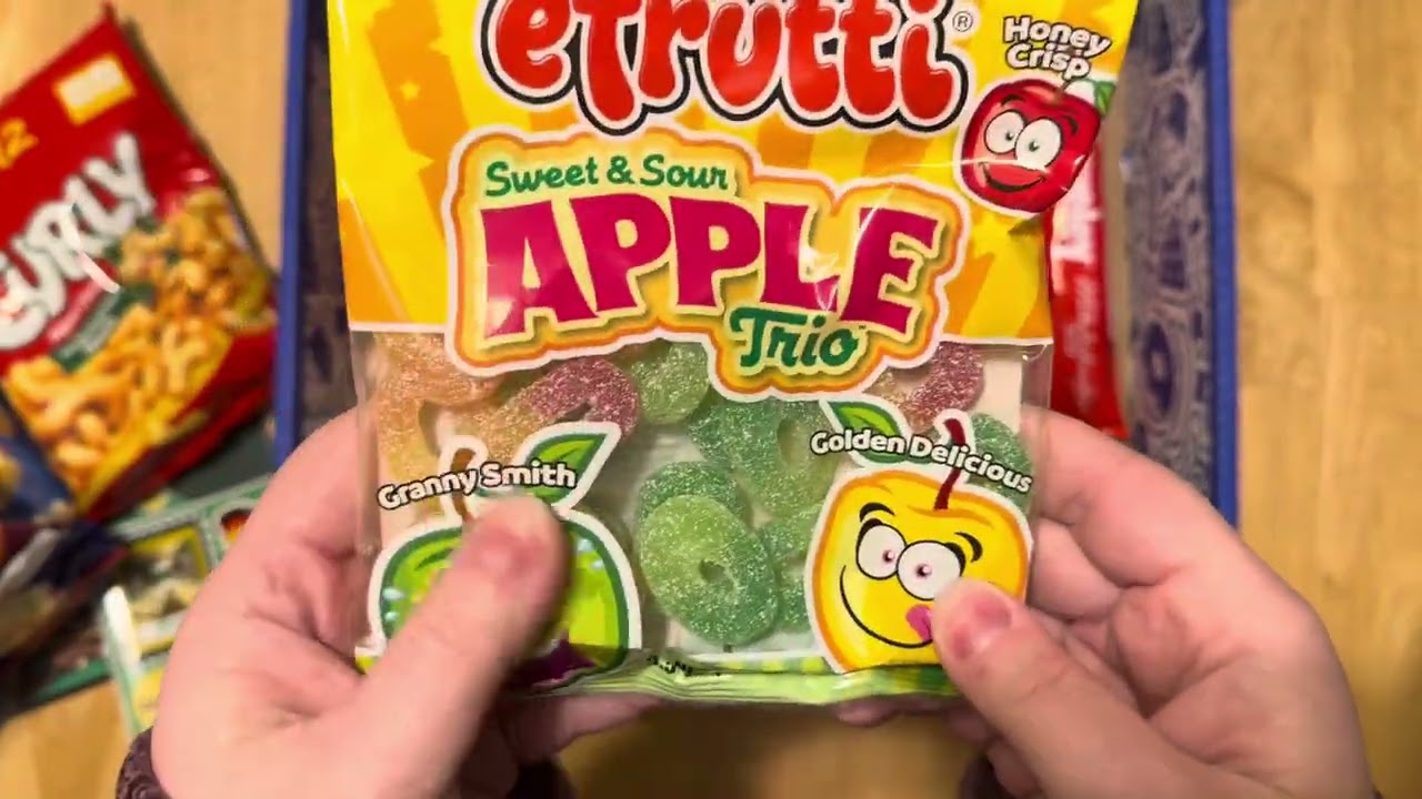 Universal Yums November Unboxing