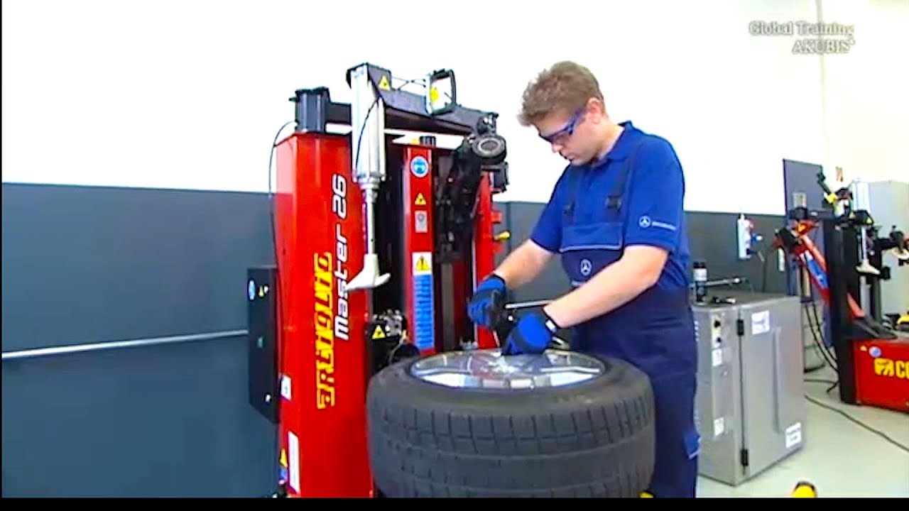 So montieren Sie PAX-Reifen am Mercedes S-Guard