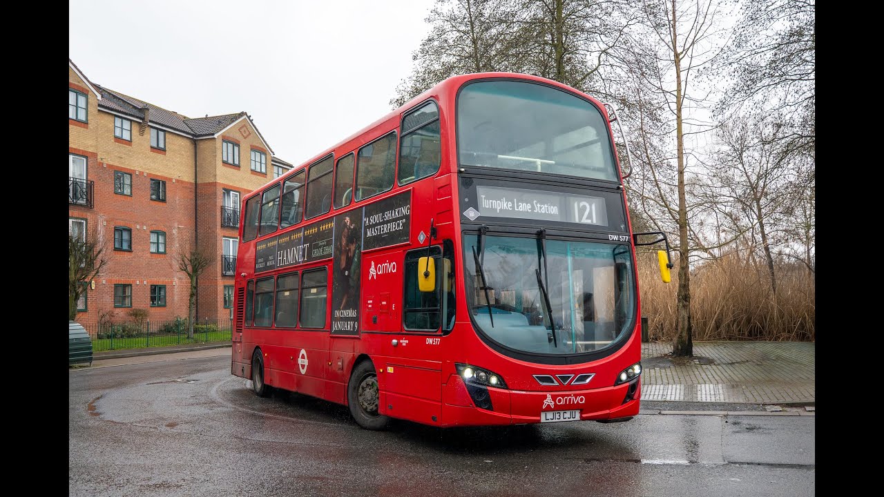 Arriva & Metroline buses on Enfield Island Village 23rd January 2026
