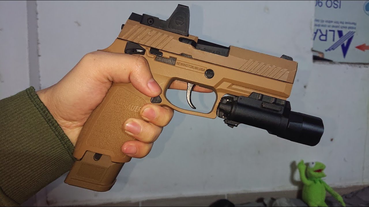 Sig Sauer M18 P320 Shell Ejecting Blowback Toy Gun