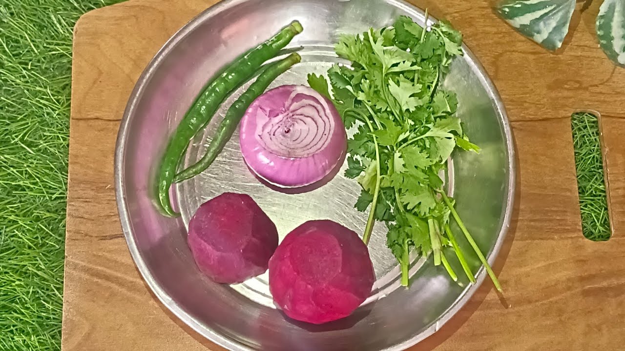 healthy and tasty beetroot paratha 😋😋👌👌