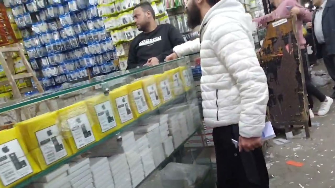 نزلت العتبة واكتشفت مكان ووواهم لصيانة الموبيلااات برخص التراب 🙈