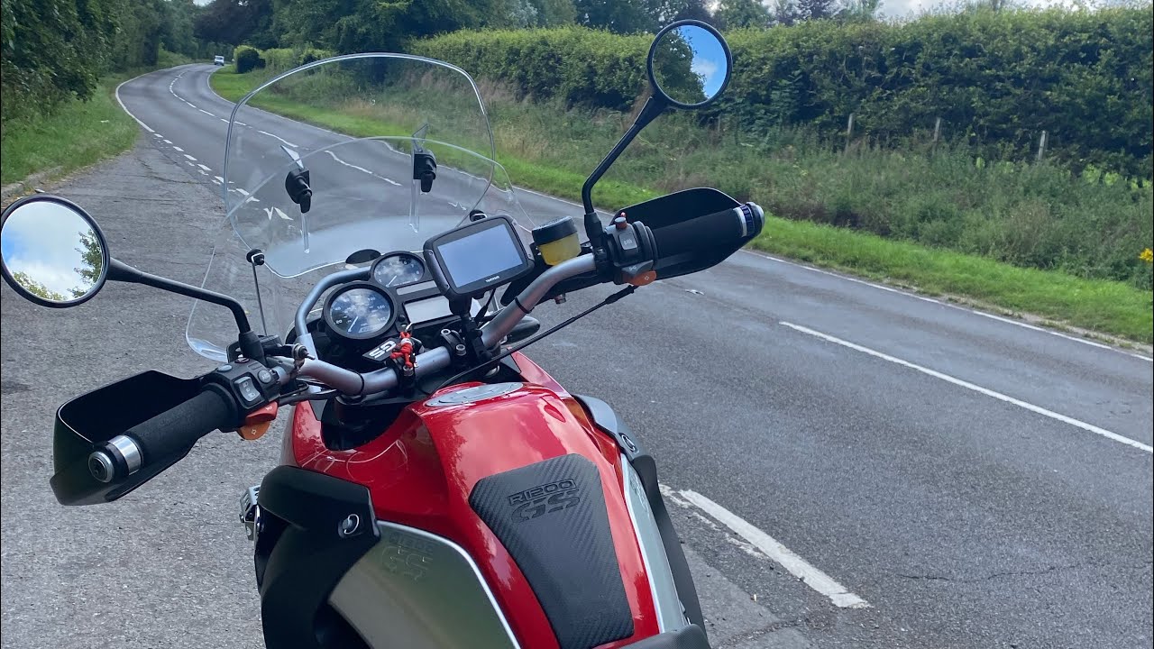 Ep 58 BMW R1200GS I can’t be the only one struggling to get the bike out! Can I?