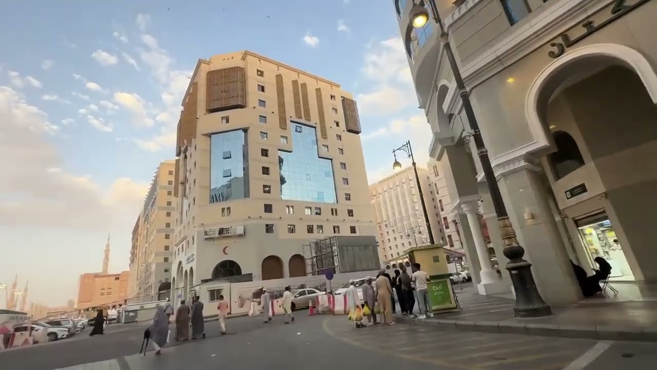 مدینہ کے شاپنگ ایریا اور ہوٹل ویو 🤍| Markaziyah | Grand Zower Hotel Umrah Vlog